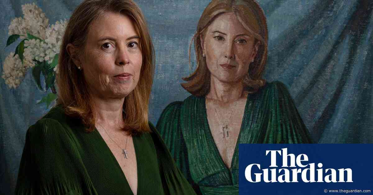 ‘Oh my god, I am beautiful’: the people who pay to have their portrait painted