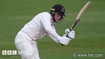 Alsop gives Sussex lead against Yorkshire