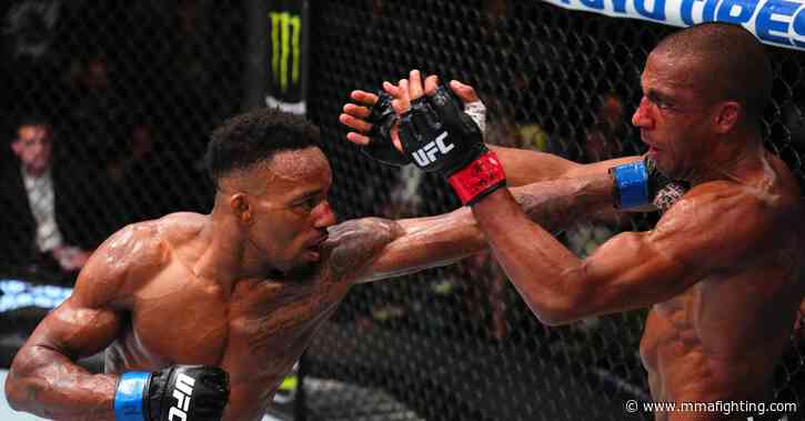 Lerone Murphy punishes Edson Barboza to win lopsided decision in UFC Vegas 92 main event 