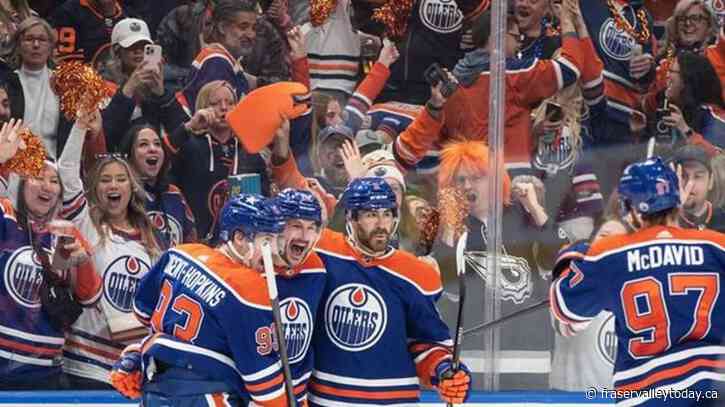 Oilers crank up the offence, beat Canucks 5-1 to force Game 7