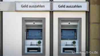 Kartenzahlung statt Bargeld: In Deutschland gibt es immer weniger Geldautomaten
