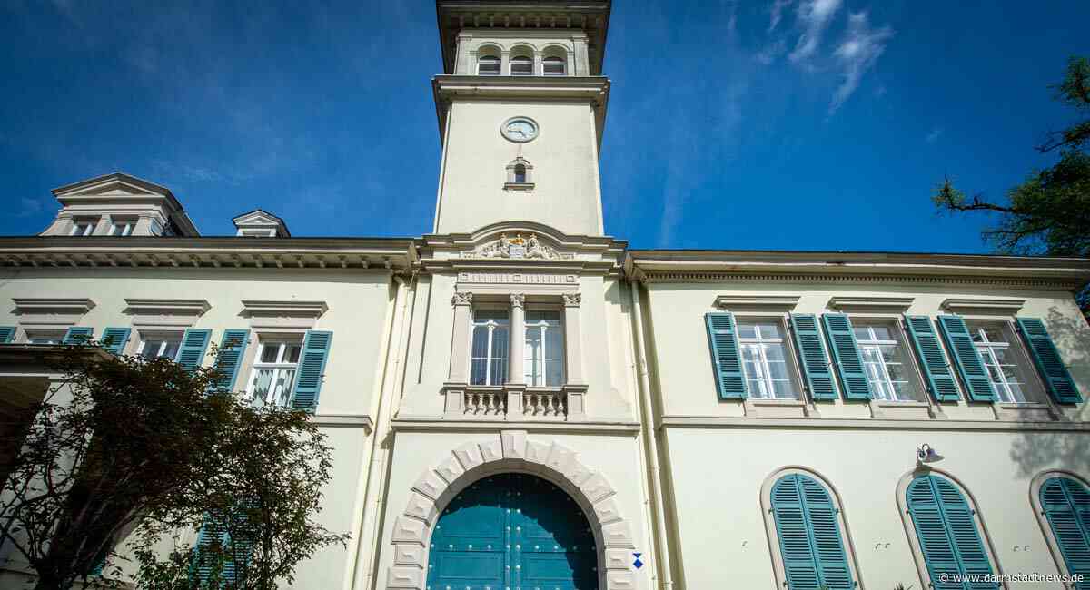 Neu im Angebot der Kreisvolkshochschule: Führungen auf Schloss Heiligenberg in Jugenheim