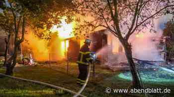 Flammeninferno in Kleingartenverein sorgt für Explosionsgefahr