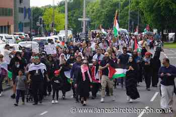 Hundreds march through Blackburn for peace in Gaza
