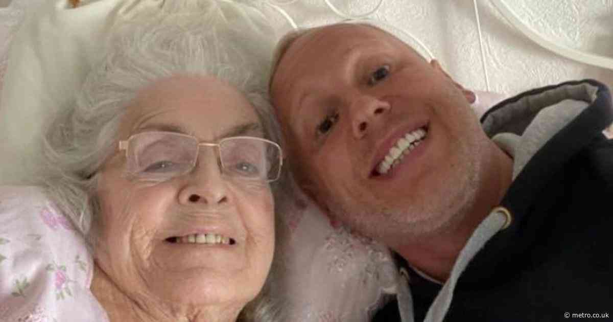 Rob Rinder fans rush to support star after death of ‘beloved’ grandma aged 96