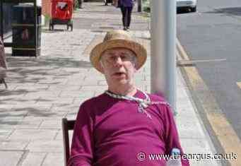 Hove man pauses bus sign protest towards Brighton council