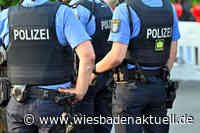 Polizeistreife in regnerischer Nacht auf Kontroll-Tour in Wiesbaden