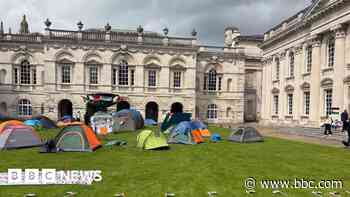 Gaza protest leaves university lawn after negotiation