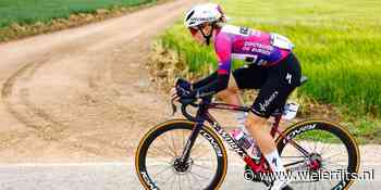 Demi Vollering zet puntjes op de i in slotrit Vuelta a Burgos, Lucinda Brand tweede