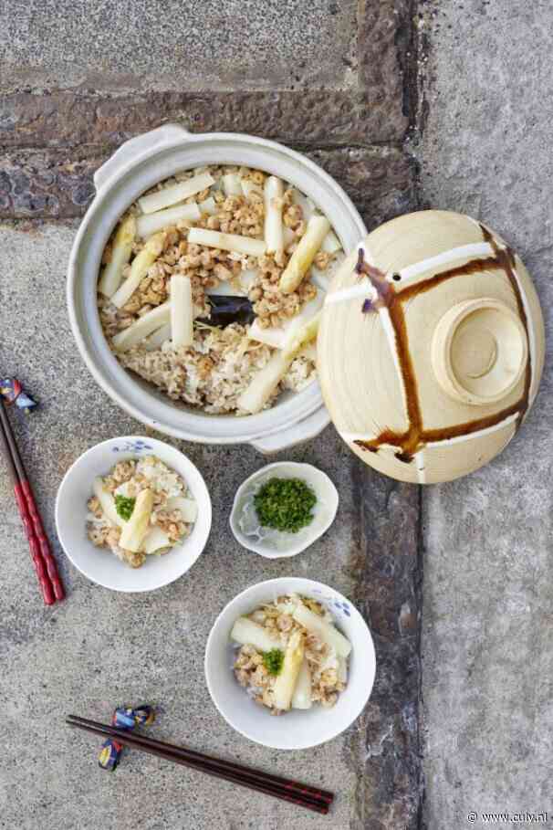 Takikomi gohan (gemengde rijst met witte asperges en Hollandse garnalen) uit ‘Hokkai’