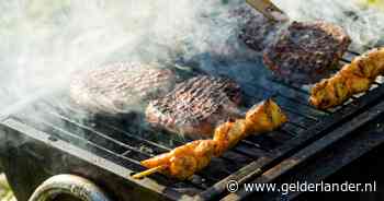 De grillstreepjes op barbecueworstjes zijn slecht voor je gezondheid
