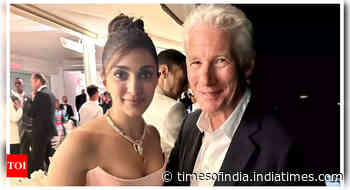 Kiara strikes a pose with Richard Gere at Cannes