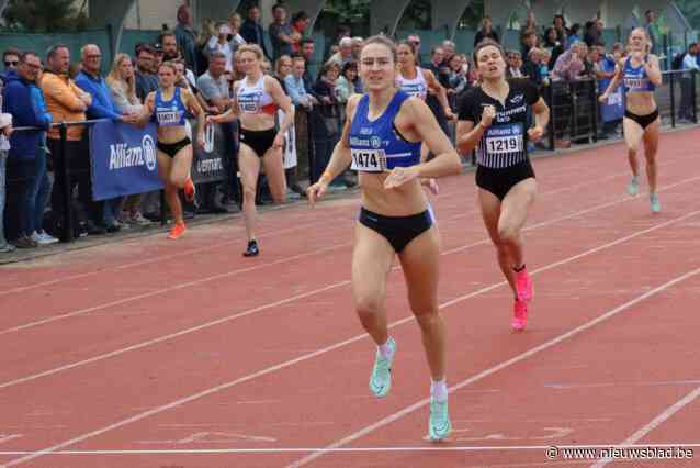 West-Vlamingen maken indruk in Kortrijk, Manon De Marez rolt concurrentie op 400 meter op: “Ik dacht er nog aan na dit seizoen te stoppen”
