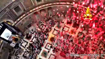 VIDEO | Pioggia di petali di rose al Pantheon: la magia si rinnova anche quest'anno