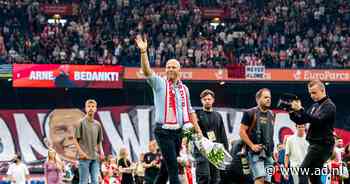 Arne Slot trots op gemaakte herinneringen bij Feyenoord: ‘Ik wil mijn vrouw en kinderen bedanken’