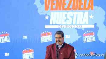 Maduro dice que Venezuela "se juega su futuro" en las elecciones presidenciales