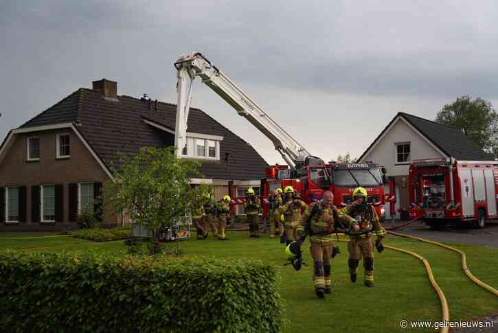 Blikseminslag veroorzaakt uitslaande brand in woning