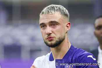 Tranen rolden over het gezicht van Anderlecht-speler die zijn laatste thuismatch voor paars-wit speelde