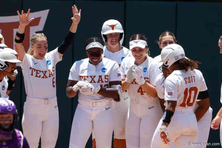 No. 1 Texas romps through regional, thumps Northwestern again to advance in NCAA tourney
