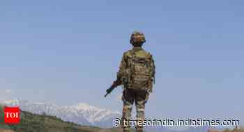 Search near Pakistan border in J&K after 3 armed men spotted