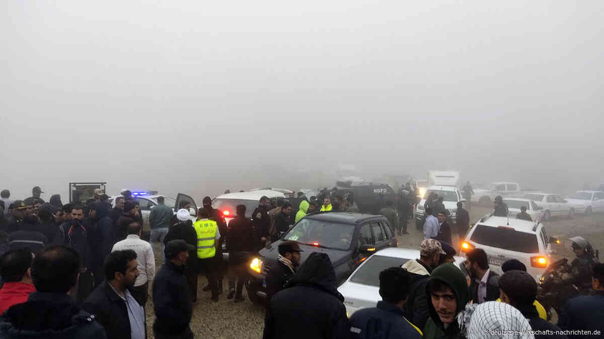 Unfall des Präsidenten-Hubschraubers im Iran - Lebt der Regierungschef noch?