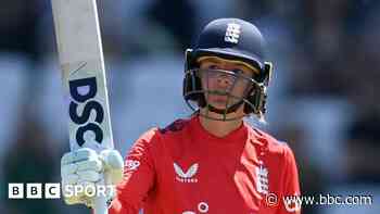 Wyatt helps England to 3-0 series win over Pakistan