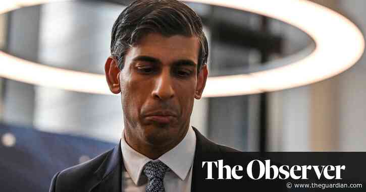 Rishi Sunak faces cabinet backlash over plans to curb foreign student visas