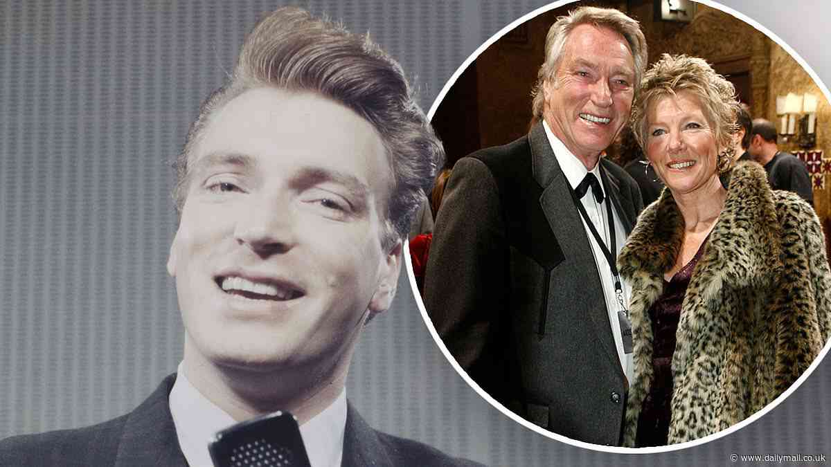 Australian music legend Frank Ifield, a household name in Britain who was once supported by The Beatles, dies aged 86