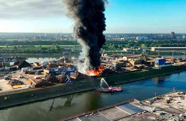 „Feuer & Flamme“ in Duisburg: WDR-Reihe startet mit Großbrand im Hafen