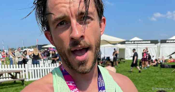 Bridgerton’s Jonathan Bailey ‘breaks the gay internet’ with sweaty marathon photo