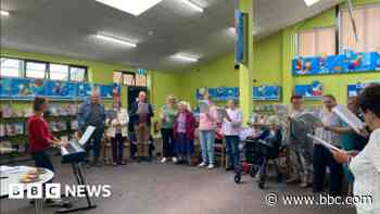 More library choirs for over-60s to fight loneliness