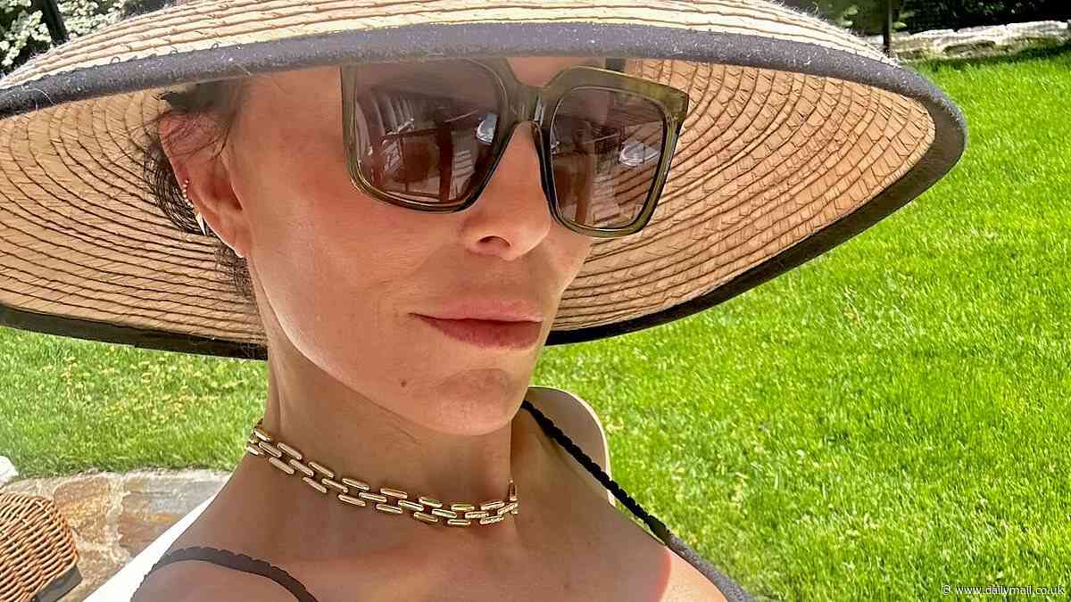 Bethenny Frankel, 53, proves she is single and ready to mingle in a swimsuit as she talks 'therapy'... after shock split from fiance Paul Bernon, 45