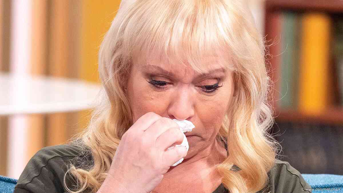 'They didn't come through straight away': Tina Malone heartbreakingly reveals she received her late husband Paul's final text hours too late due to her 'old phone' after he died by suicide