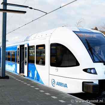 Provincies Drenthe en Overijssel: 'Meer perroncontroles op zwartrijders in trein Zwolle-Emmen'