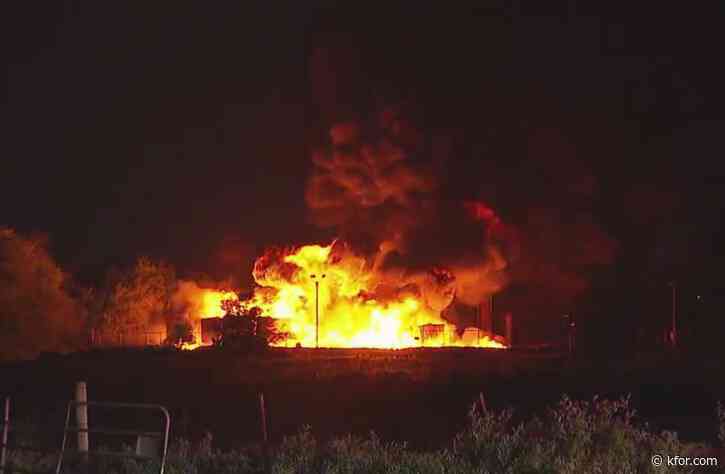 Firefighters battle tank battery fire in Bethany