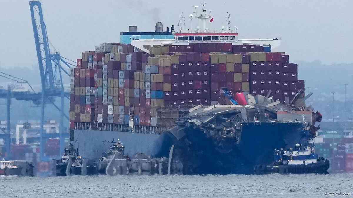 Nach Einsturz von Brücke: Frachter in Baltimore von Unfallstelle entfernt