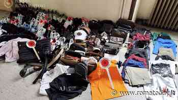 Scarpe e t shirt Nike e Armani false, sequestrati 200 articoli al mercato di Porta Portese