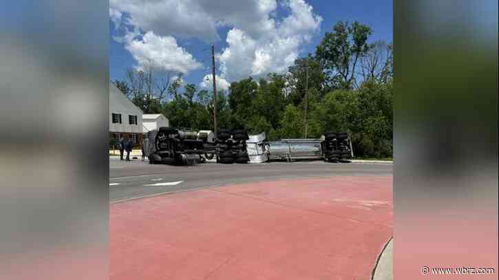 LA-22 closed near Crawford Leblanc Boulevard in Sorrento after 18-wheeler overturns in roundabout