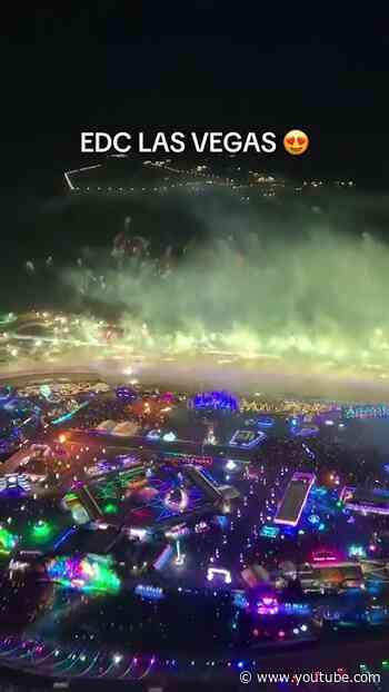 Dreaming of being in a helicopter overlooking EDC Las Vegas 😍 Who doesn’t love fireworks?!?