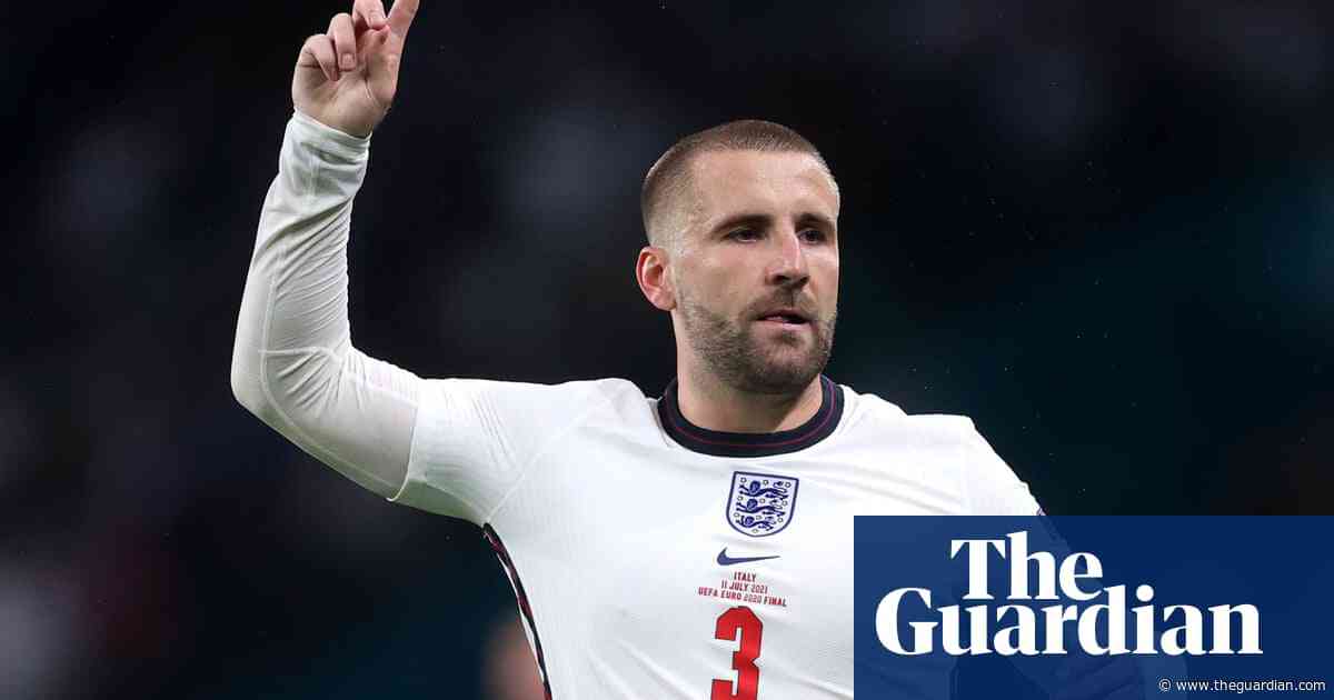 Southgate to give England defensive injury doubts chance in Euros squad