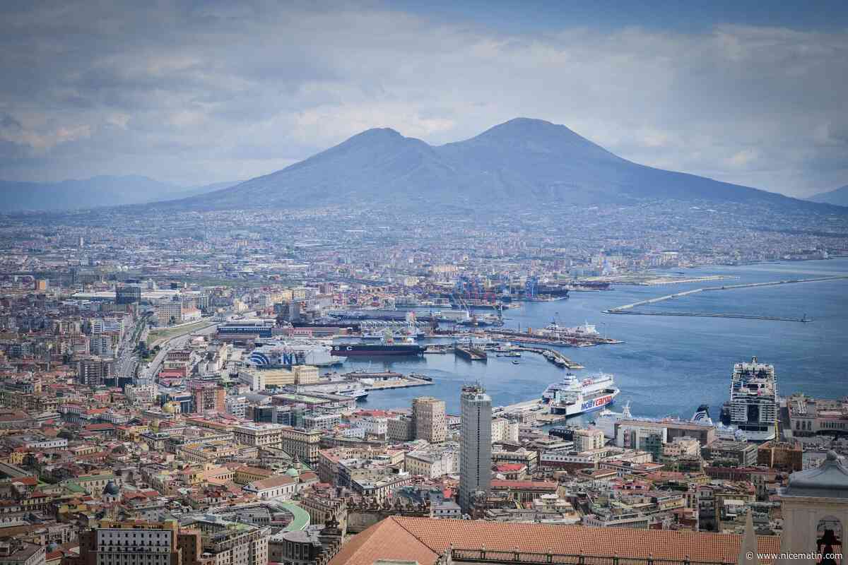 Une cinquantaine de séismes sème la panique dans la région de Naples en Italie