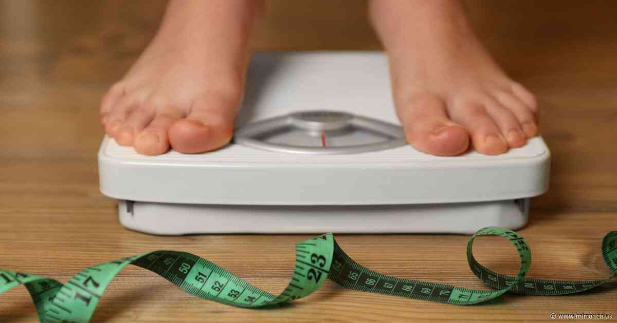 Doctor explains why just reducing calories probably won't help you lose body fat