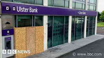 Man arrested after car rams Derry bank building