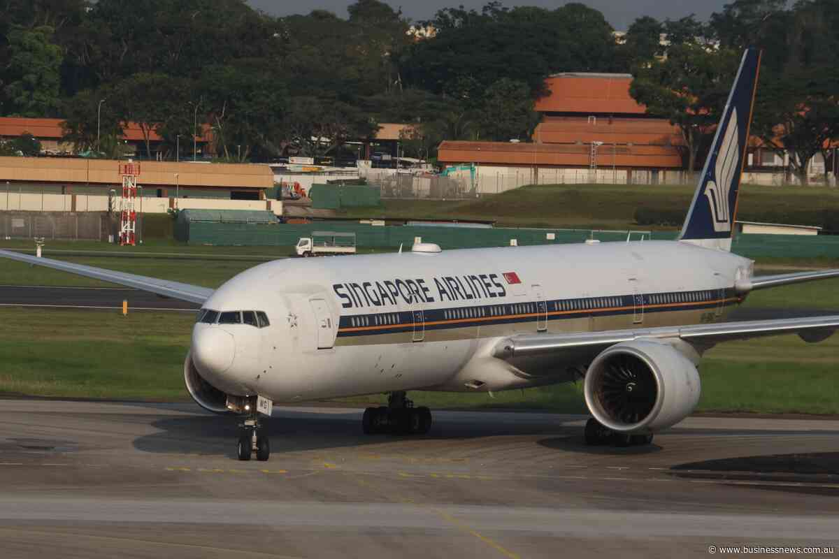 Singapore Airlines passenger dies in severe turbulence