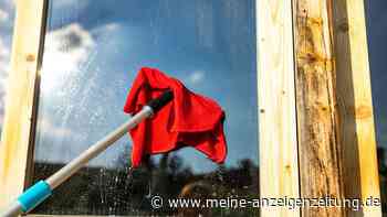 Auch hohe Fenster putzen – mit ein paar Tricks werden schwer zugängliche Scheiben sauber