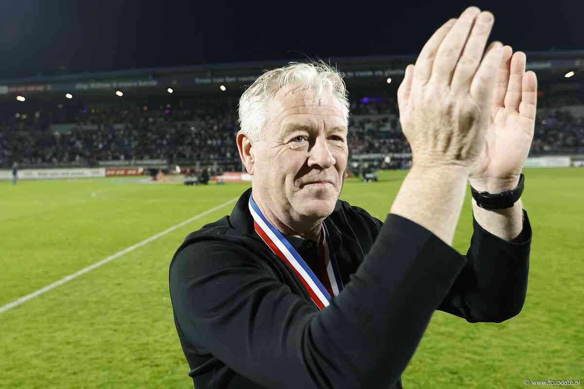 Willem II-trainer Peter Maes beloond na kampioenschap en directe promotie