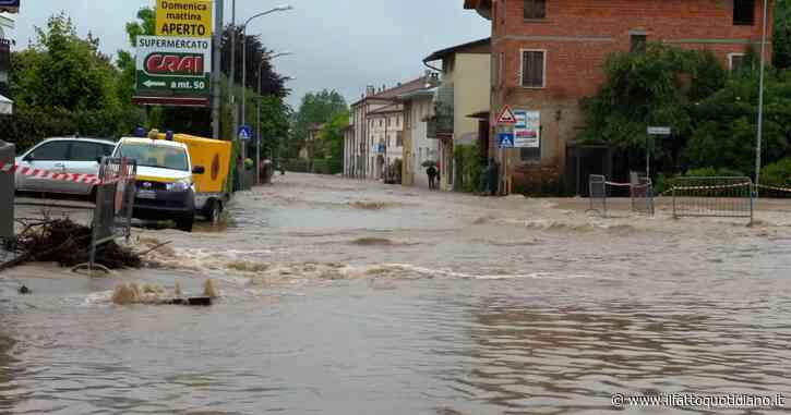 Alluvione nel Trevigiano, esondazioni e strade invase dall’acqua a Bessica di Loria: le impressionanti immagini