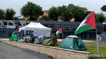 Le tende pro-Palestina arrivano a Roma Tre: studenti in protesta contro il rettore