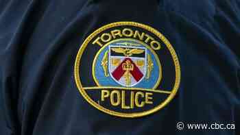 2 men injured in west end Toronto stabbing