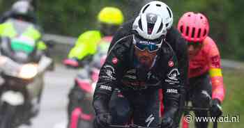 LIVE Giro d’Italia | Alaphilippe probeert solo uit handen van peloton te blijven